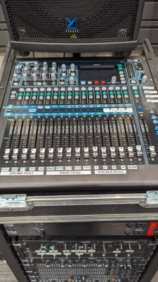 Allen & Heath - QU-16- W custom Clydesdale Case
